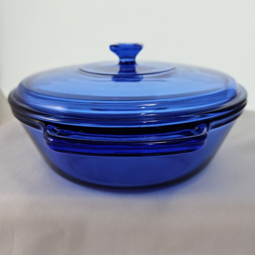 Anchor Hocking Cobalt Casserole Bowl w/ Lid 2qt handles 9" vtg blue kitchen - Picture 7 of 15